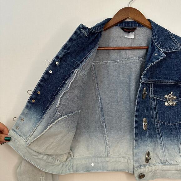 SIMON CHANG Size 6 Ombré Denim Jacket with Silver Metal Hardware - Picture 8 of 14